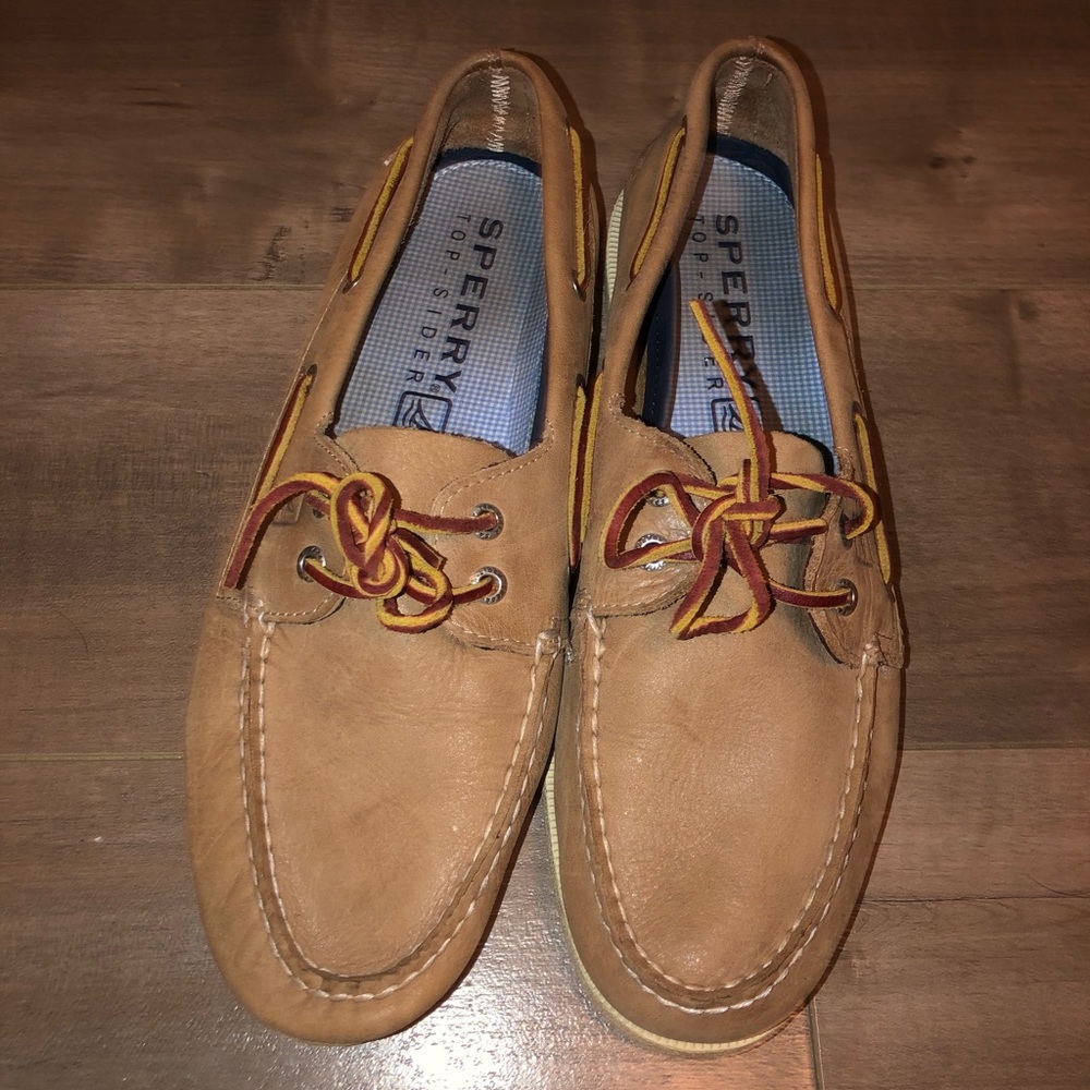 Men’s Tan Sperry Shoes